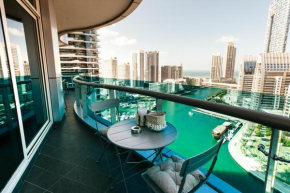 Stunning 2BR with Captivating Marina View - 17AB06